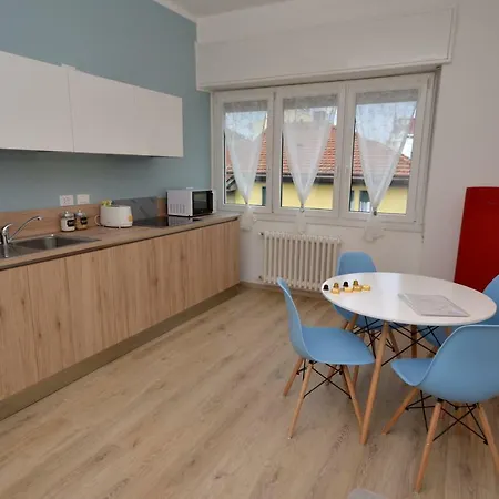 34 Via Giulio Carcano 아파트