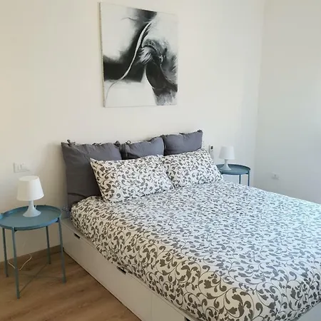 34 Via Giulio Carcano 아파트 밀라노